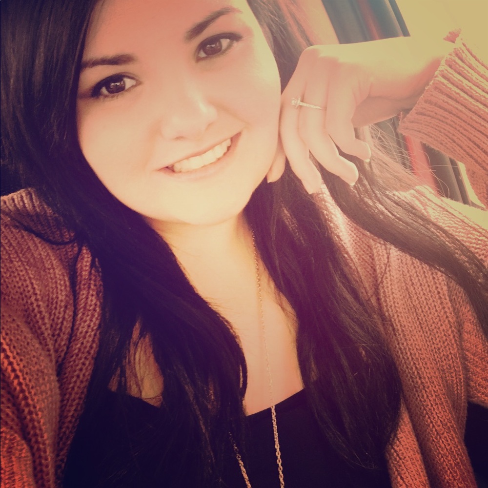 Hi I’m Angelina!